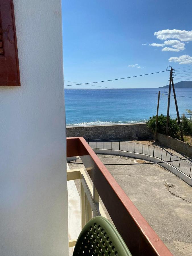 Thassa Beach Apartment No1 Leonídion エクステリア 写真